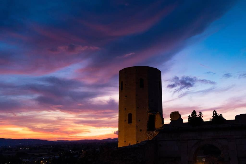 Another Brick In The Vault * Spello